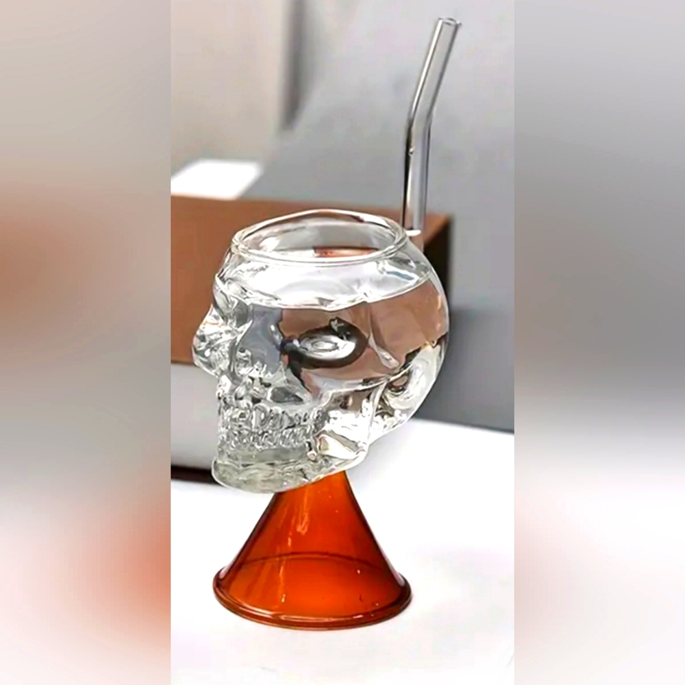 Vampire Skull Straw Glass